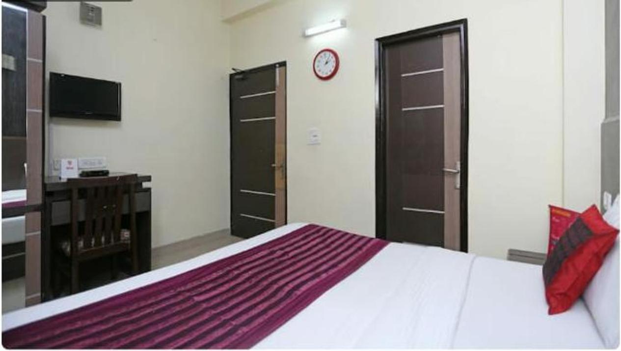 Hotel Inn Noida Exterior foto
