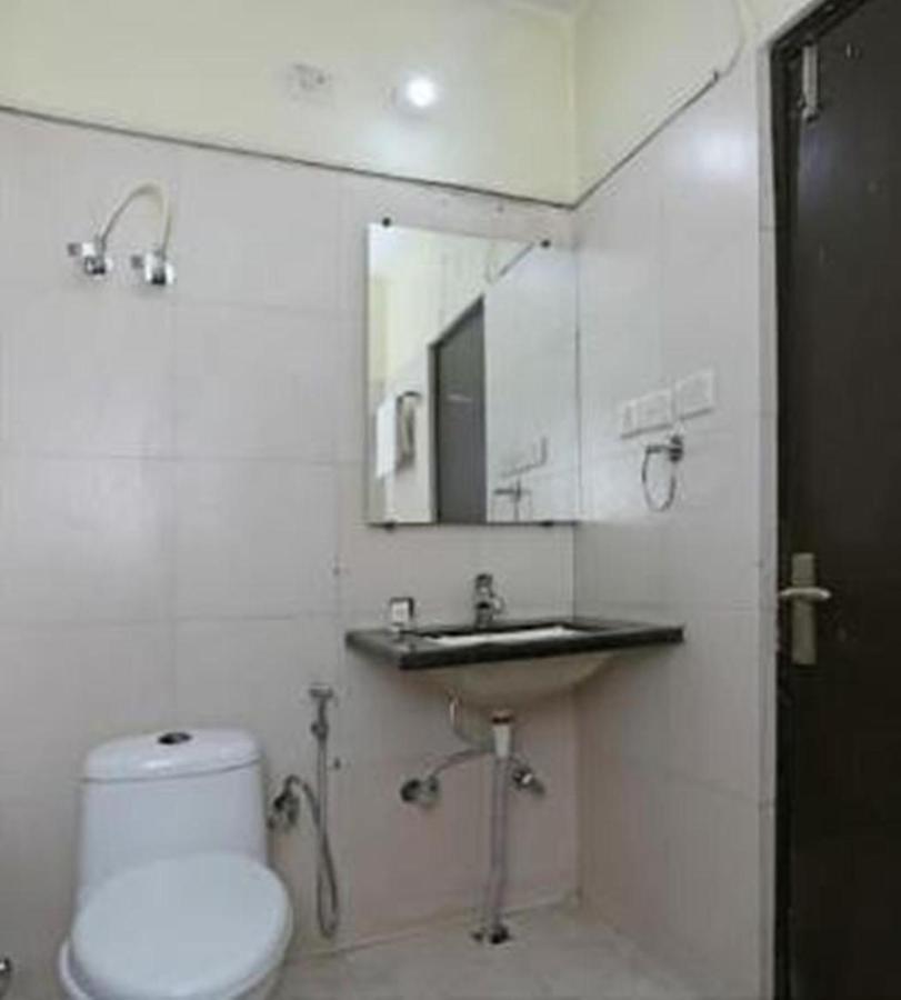 Hotel Inn Noida Exterior foto
